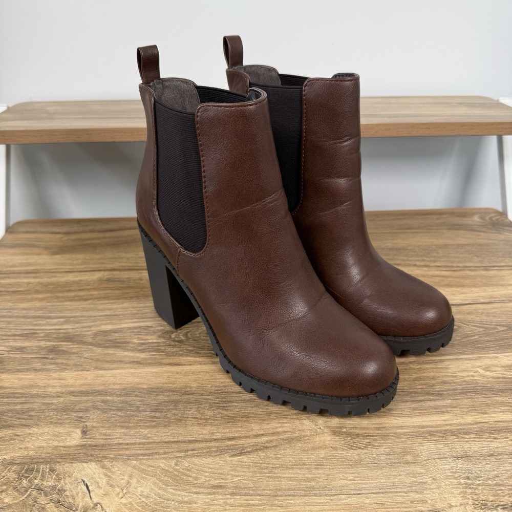 Soda Faux Leather Chelsea Lug Sole Ankle Boots Brown Black Women's Size 9